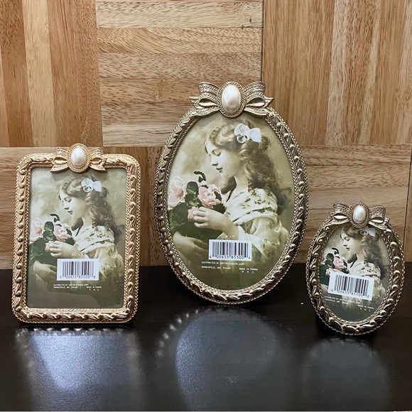 Vintage Dayton Hudson Corp Gold-tone Ornate Faux Pearl Bow Photo Picture Frame - Picture 1 of 16